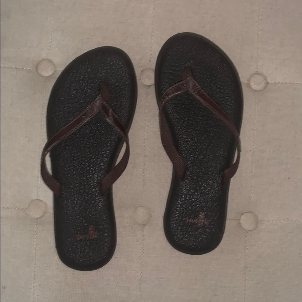 Super cute flip flops